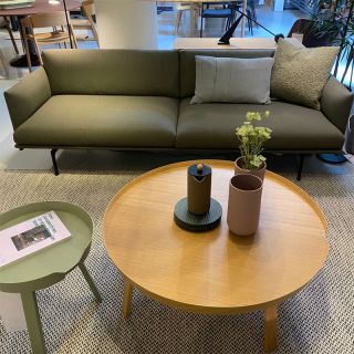 Muuto Outline
