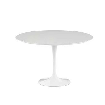 Knoll International Saarinen